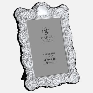 Carrs Silver Traditional 6" x 4" Sterling Silver Photo Frame With Grey Velvet Back